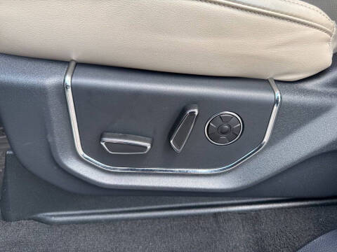 2024 Ford Expedition MAX Platinum