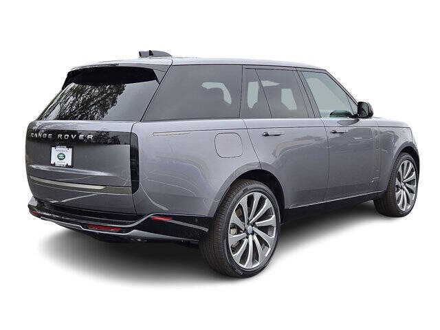 2025 Land Rover Range Rover P530 SE