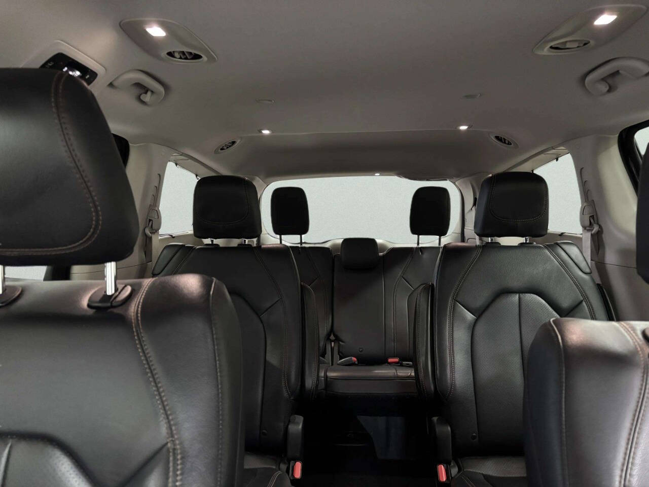 ChryslerPacifica23