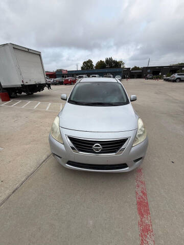 2014 Nissan Versa 1.6 S