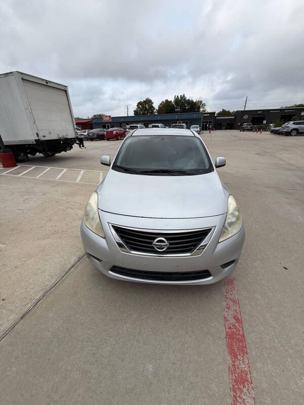 2014 Nissan Versa 1.6 S