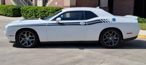 2016 Dodge Challenger SXT Plus