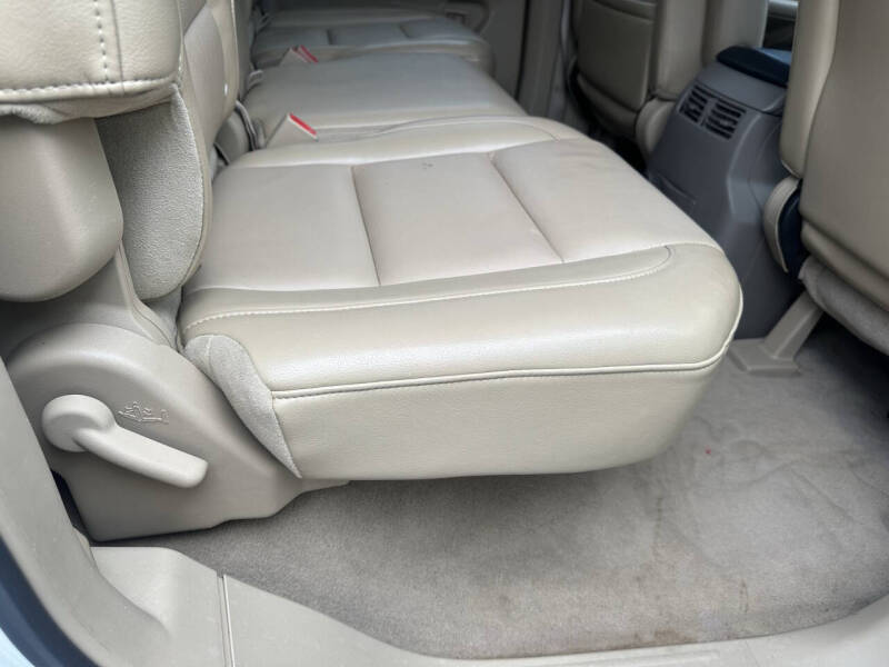 2011 Nissan Armada Platinum