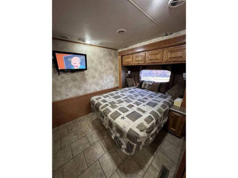 2009 Freightliner MC Chassis