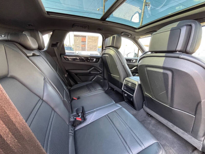 2019 Porsche Cayenne S