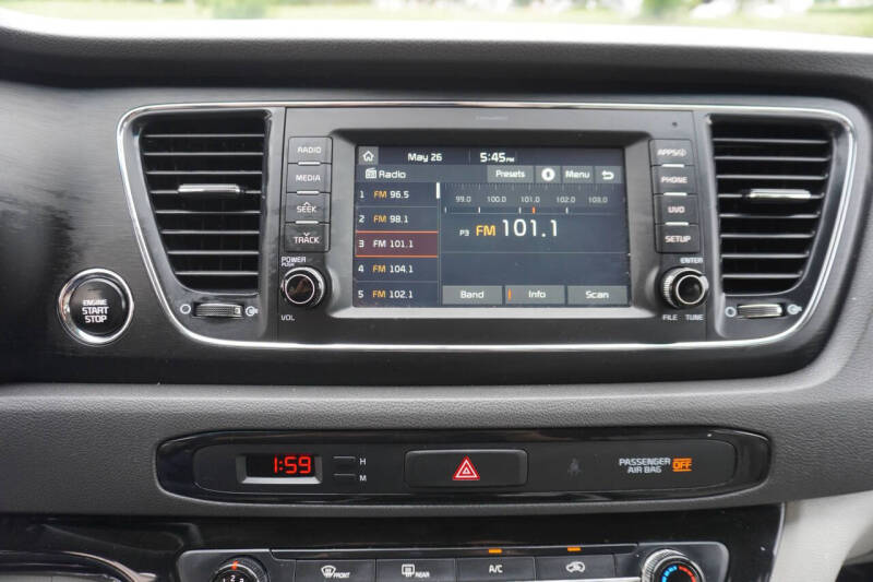 2018 Kia Sedona LX