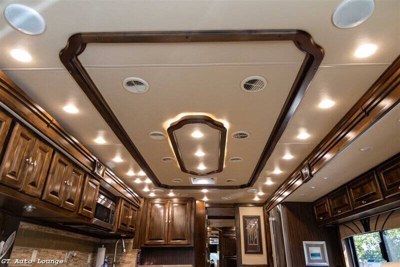 2016 Freightliner XCM Chassis