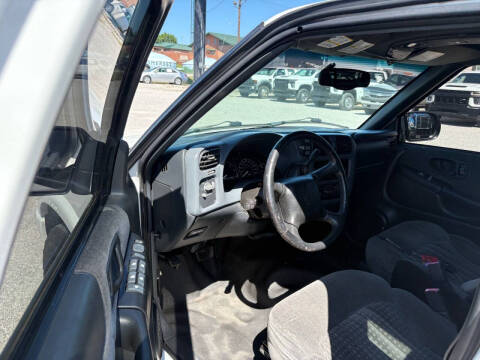 2002 Chevrolet Blazer LS