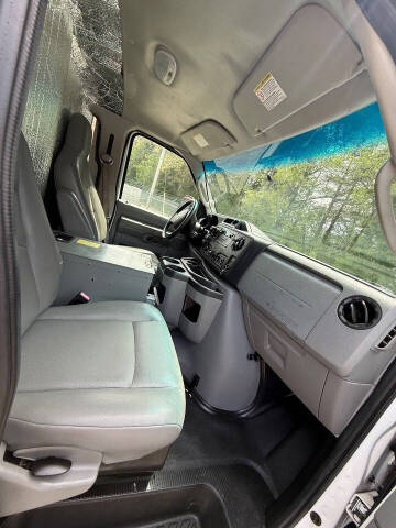 2012 Ford E-Series