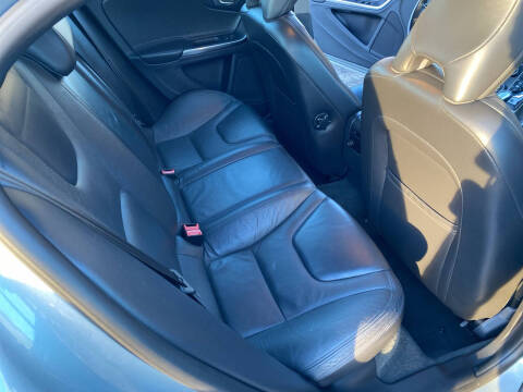 2013 Volvo S60 T5 Platinum