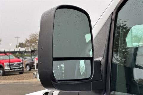 2023 GMC Savana 2500