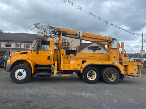 2006 International DuraStar 4400 for sale at Upstate Auto Sales Inc. in Pittstown NY