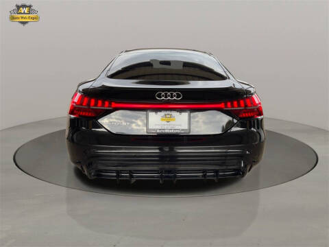 2022 Audi e-tron GT quattro Premium Plus