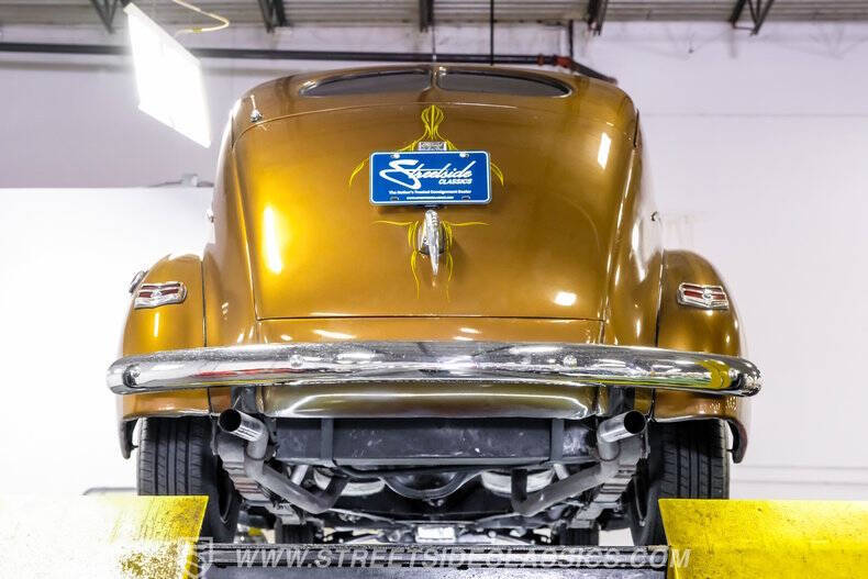 1940 Ford Deluxe