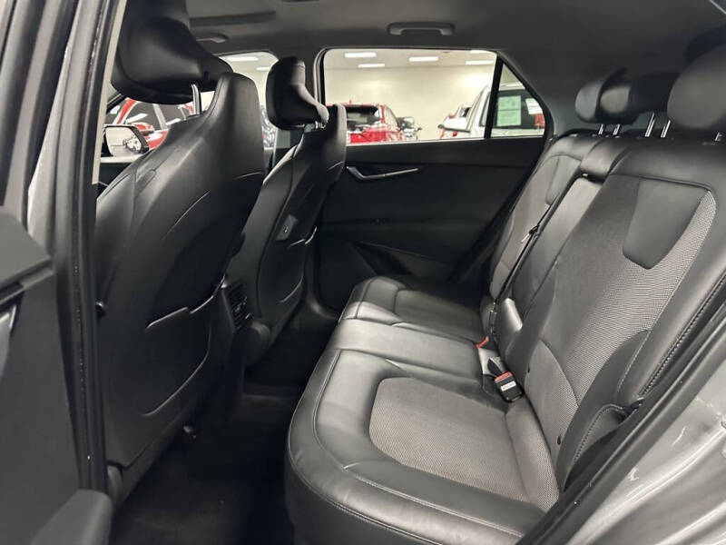 2023 Kia Niro EX Touring