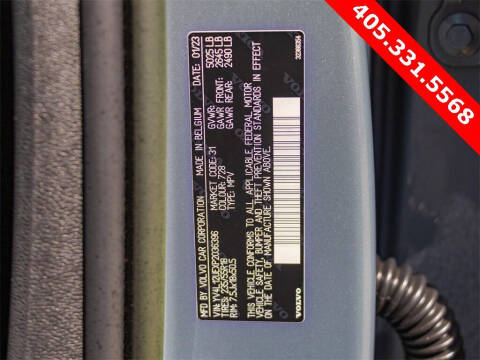 2023 Volvo XC40 B5 Plus Bright Theme