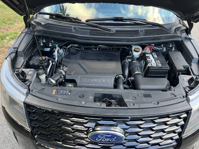 2019 Ford Explorer Sport