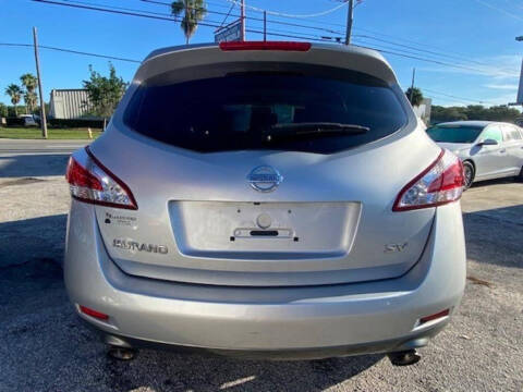 2011 Nissan Murano LE