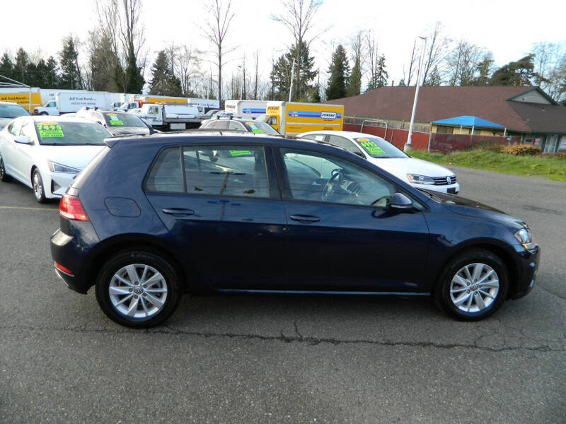 2018 Volkswagen Golf TSI S