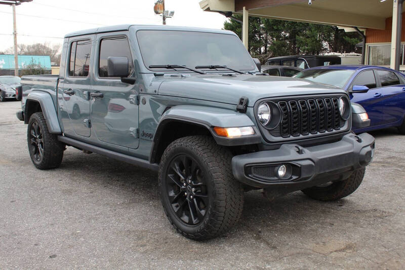 2025 Jeep Gladiator NightHawk