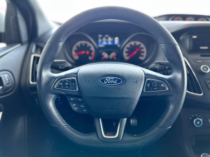 2017 Ford Focus ST