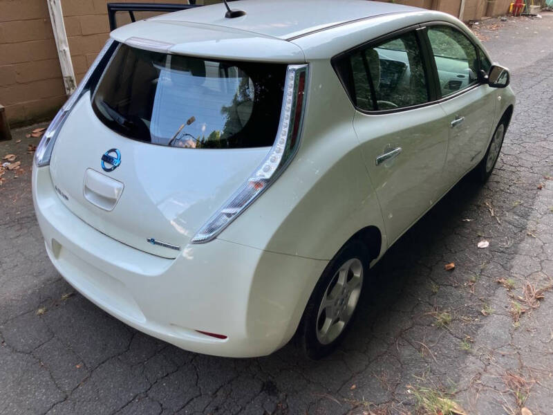 2012 Nissan LEAF SV