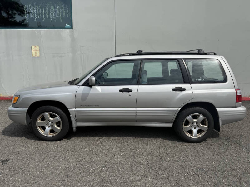 Used 2001 Subaru Forester S 4AT W/PREMIUM PKG with VIN JF1SF65651H718580 for sale in Kirkland, WA