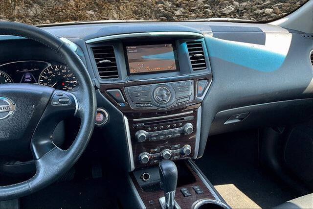 2015 Nissan Pathfinder SL