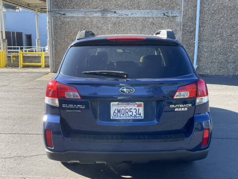 2010 Subaru Outback 2.5i Premium