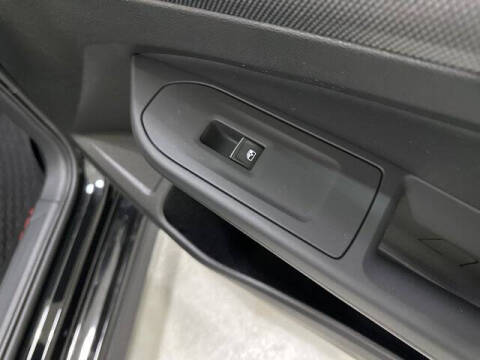 2025 Volkswagen Golf GTI SE