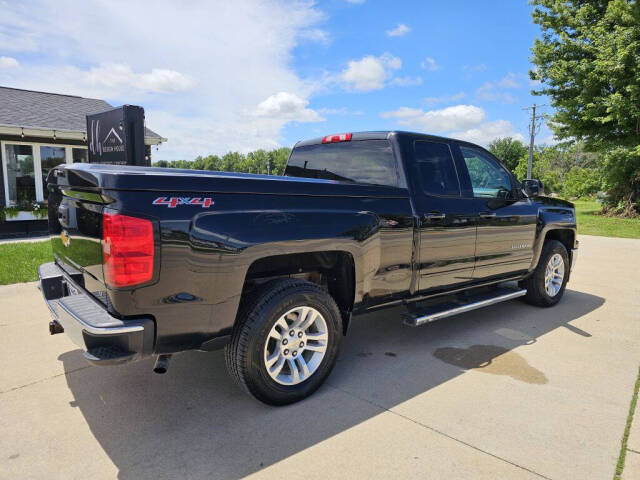 2015 Chevrolet Silverado 1500 for sale at Bigfoot Auto in Hiawatha, IA