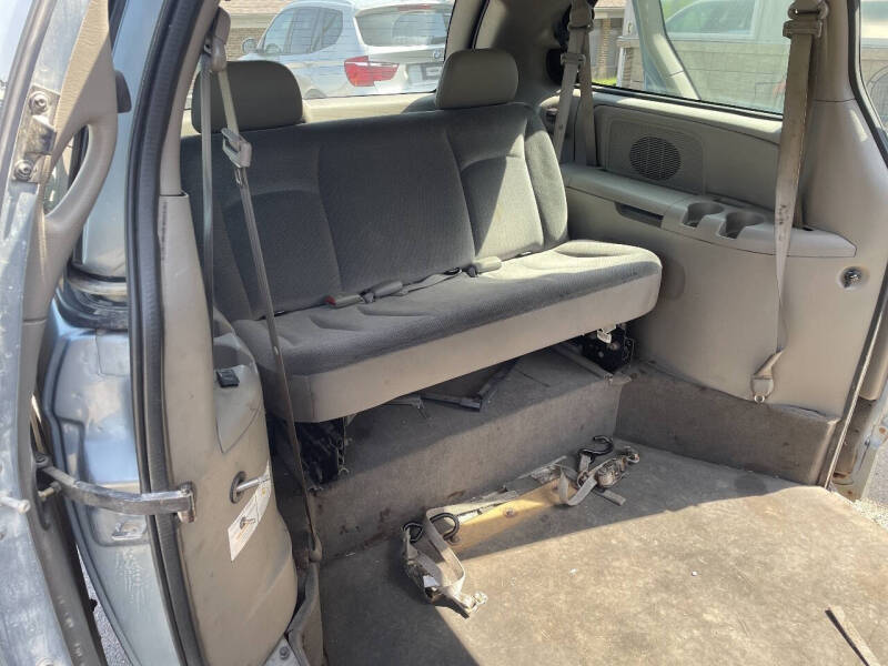 2003 Dodge Grand Caravan SE