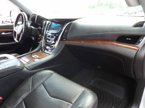 2017 Cadillac Escalade ESV Premium Luxury