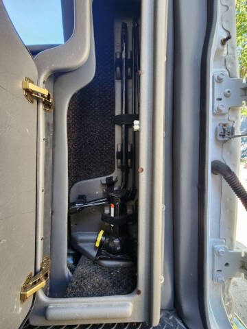 2006 Ford E-Series E-250 SD