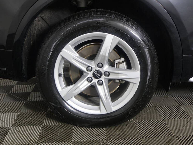 2023 Audi Q5 quattro Premium 40 TFSI