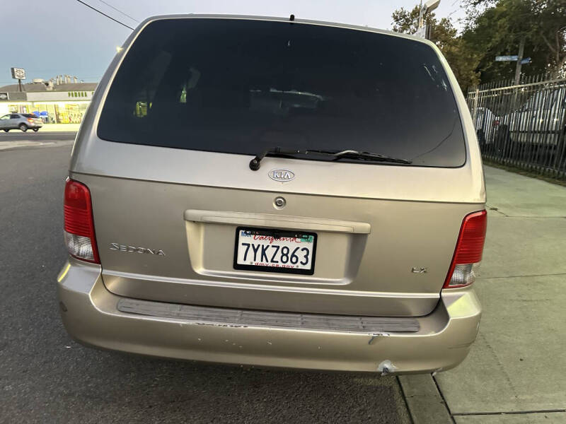 2002 Kia Sedona EX