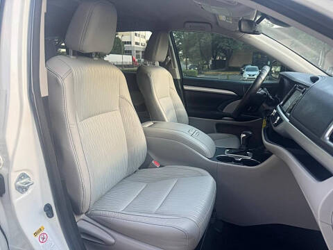 2018 Toyota Highlander LE Plus