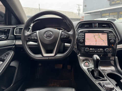 2022 Nissan Maxima 3.5 SV