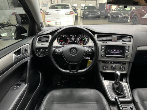 2015 Volkswagen Golf