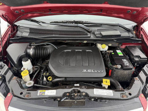 2013 Chrysler Town and Country Touring