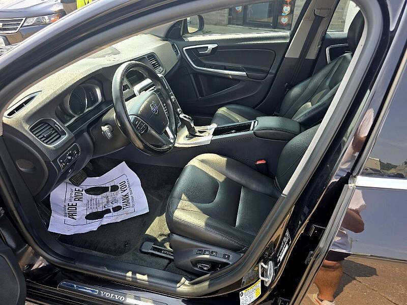 2015 Volvo S60 T5 Platinum