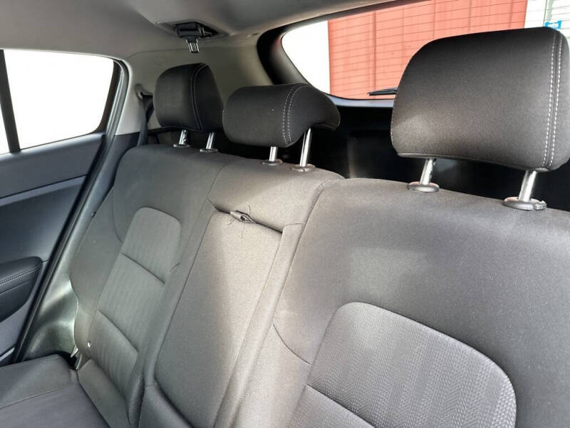 2022 Kia Sportage LX