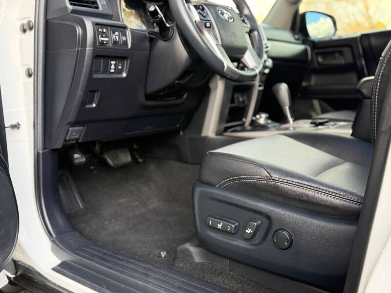 2022 Toyota 4Runner SR5 Premium