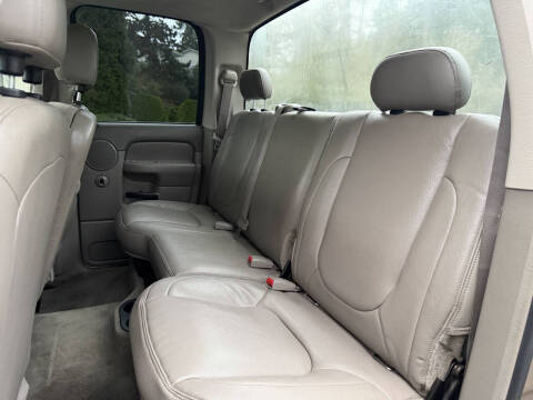 2004 Dodge Ram 1500 SLT