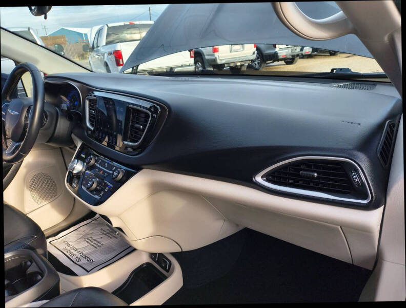 2018 Chrysler Pacifica Touring L