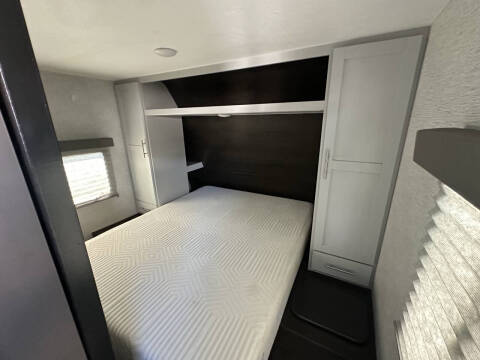 2021 FOR RENT!!! Keystone Bullet M-2430BH