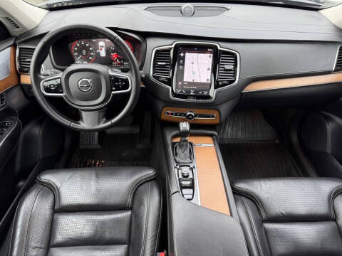 2017 Volvo XC90 T6 Inscription