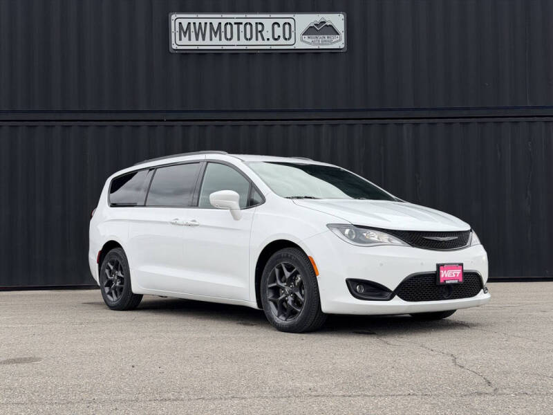 2019 Chrysler Pacifica Touring L Plus