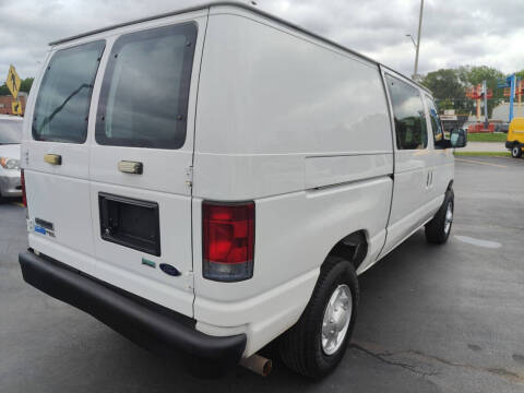 2011 Ford E-Series E-350 SD