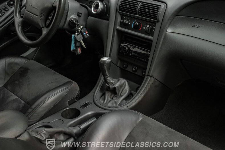 2004 Ford Mustang SVT Cobra